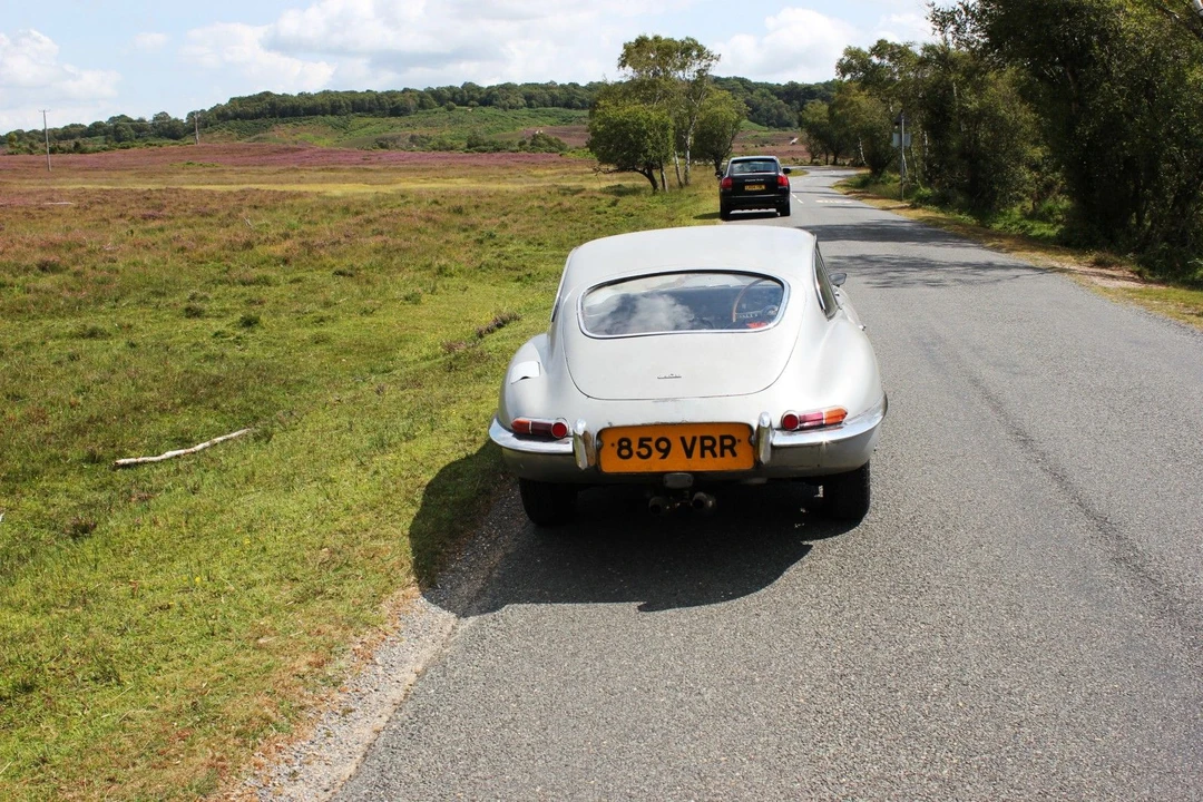 1963 Jaguar E-Type Series 1 - Image 10 of 10
