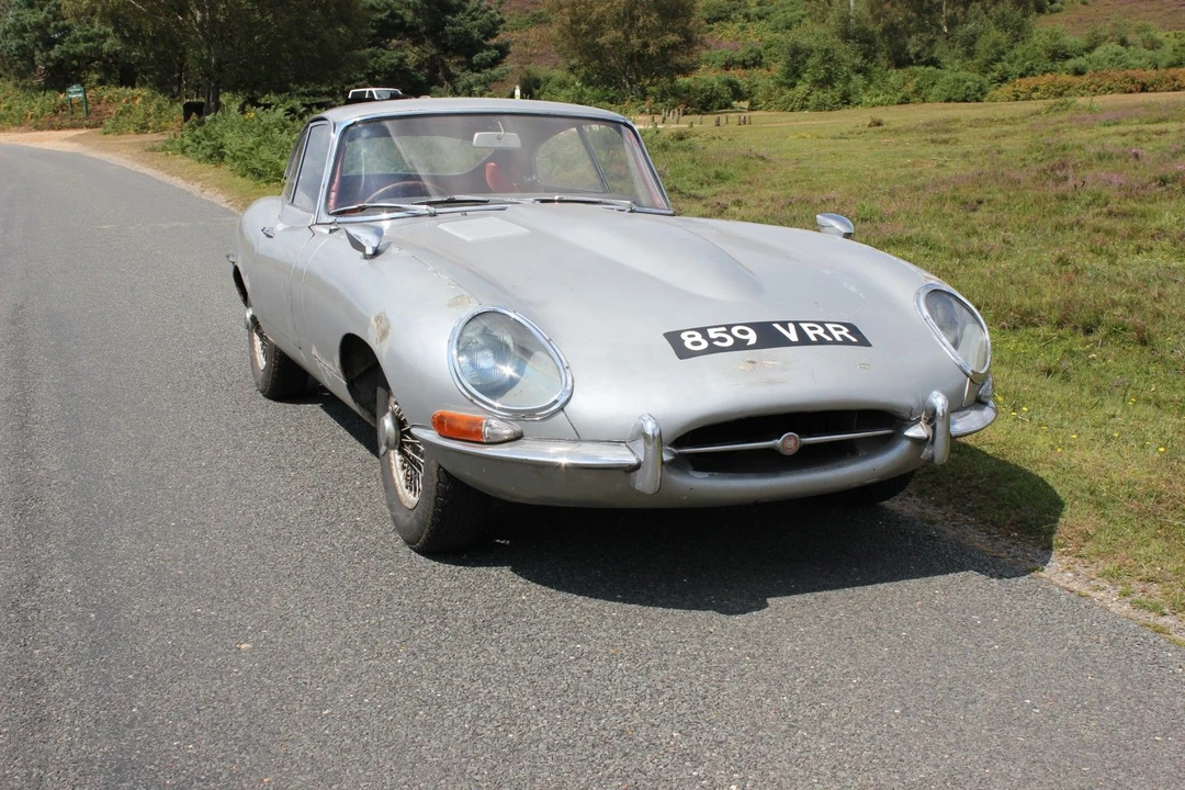 1963 Jaguar E-Type Series 1 - Image 7 of 10