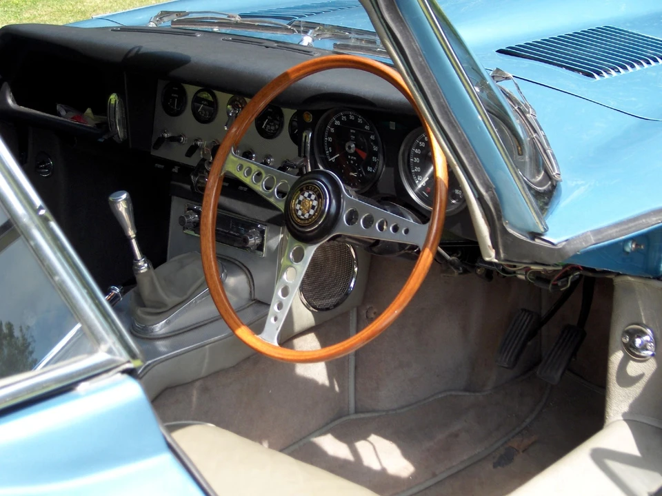 1963 Jaguar E-Type Series 1 - Image 2 of 3