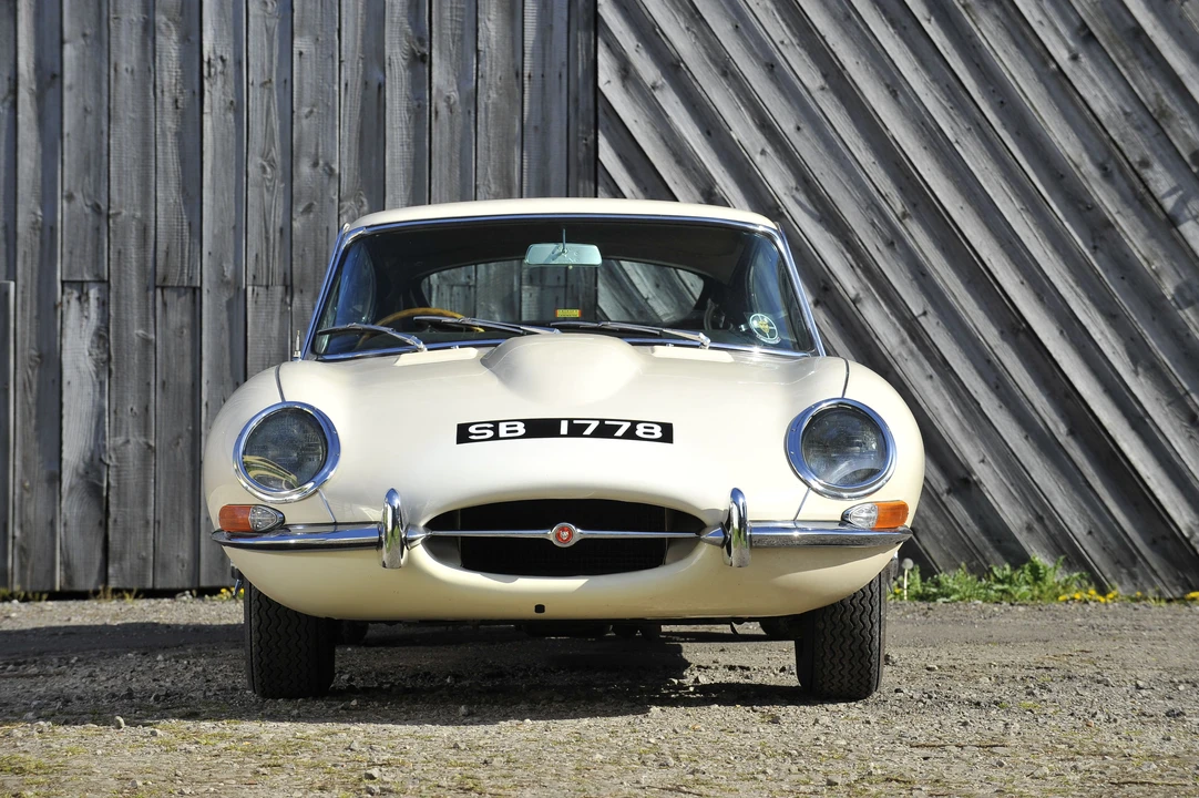 1963 Jaguar E-Type Series 1 - Image 7 of 8