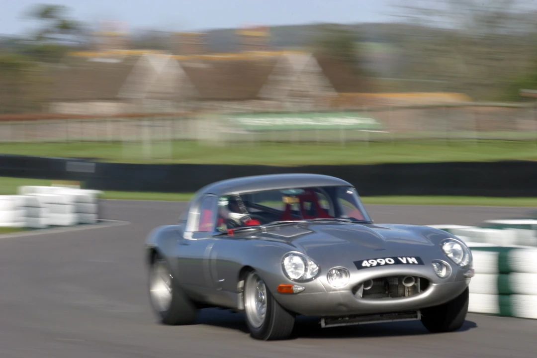 1963 Jaguar E-Type Lightweight - Image 3 of 12