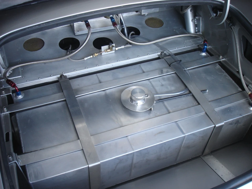 1963 Jaguar E-Type Lightweight - Image 5 of 12
