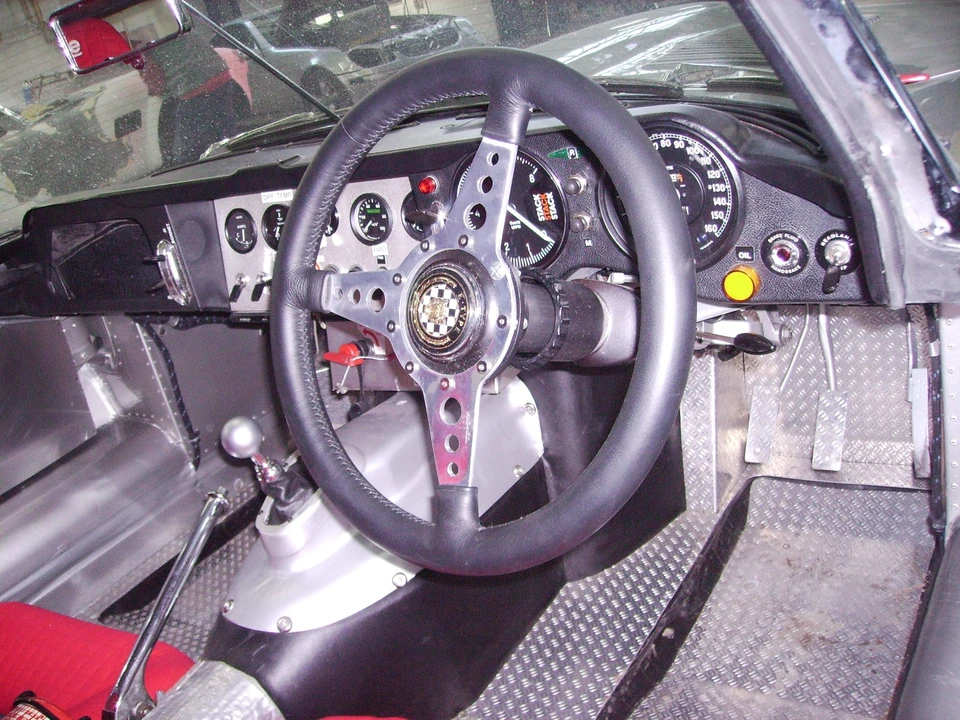 1963 Jaguar E-Type Lightweight - Image 11 of 12