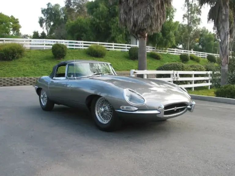 1963 Jaguar E-Type Series 1 - Image 2 of 2