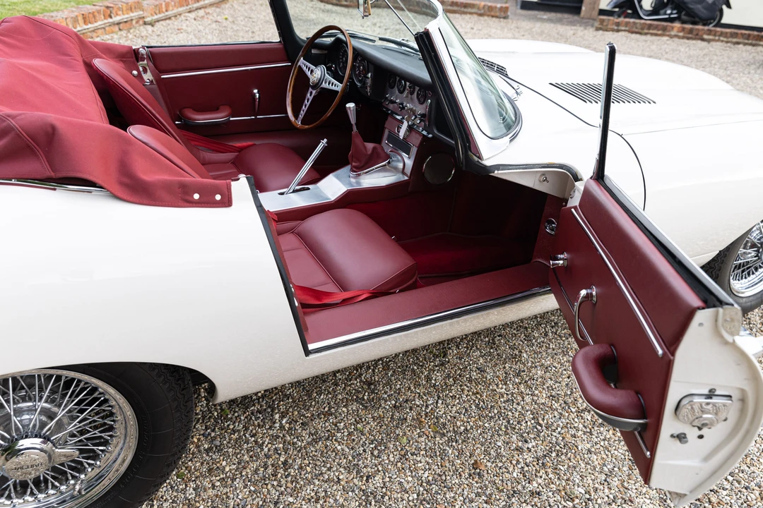 1963 Jaguar E-Type Series 1 - Image 28 of 31