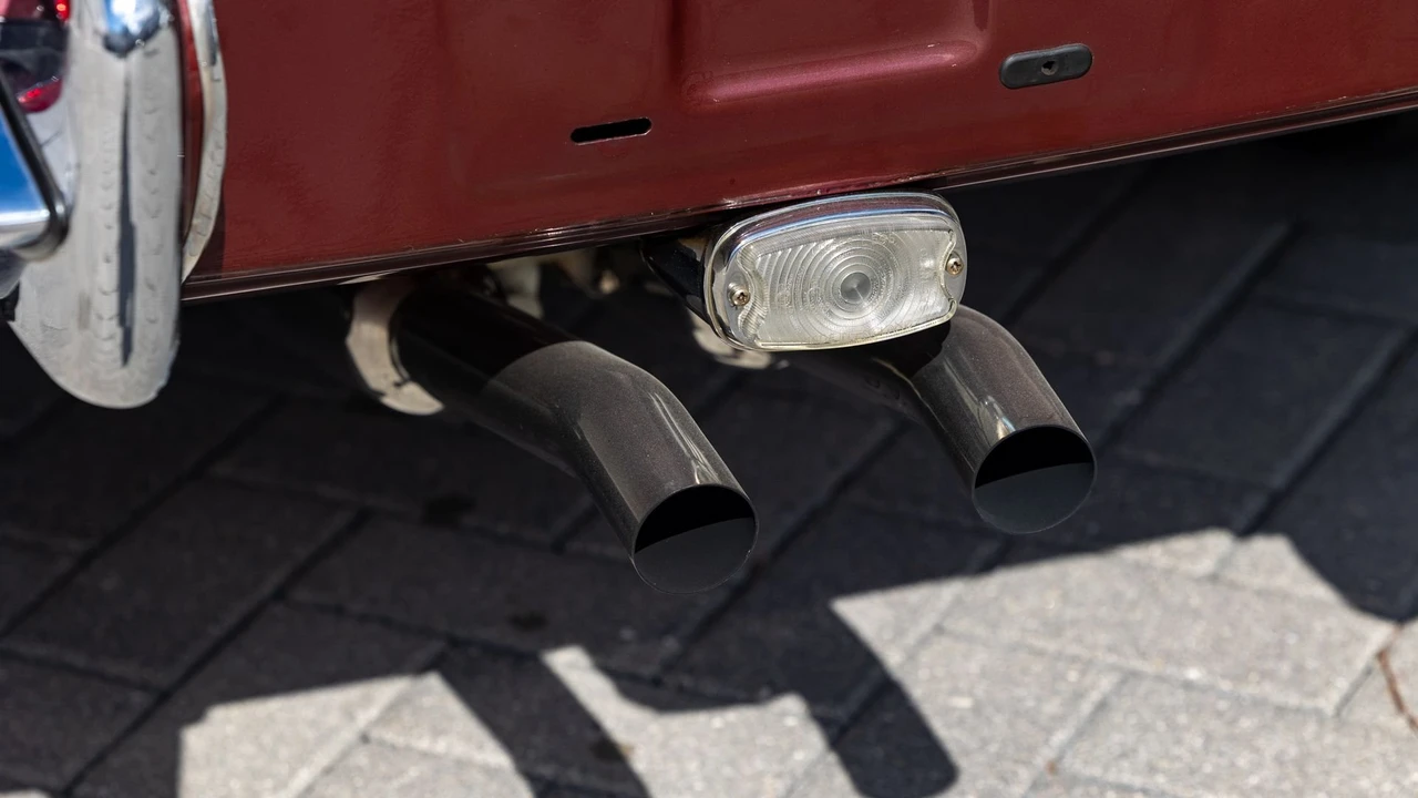 1963 Jaguar E-Type Series 1 - Image 28 of 31