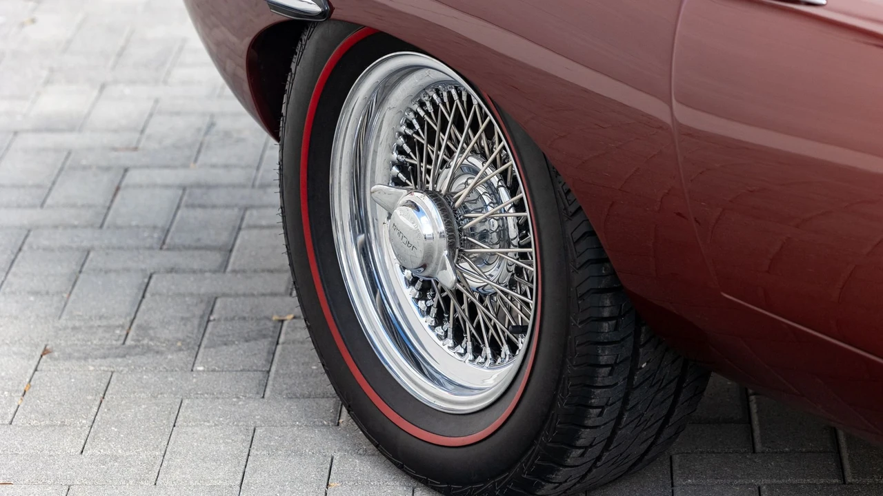 1963 Jaguar E-Type Series 1 - Image 17 of 31
