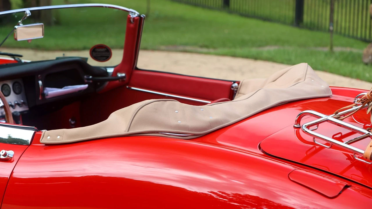1963 Jaguar E-Type Series 1 - Image 28 of 31