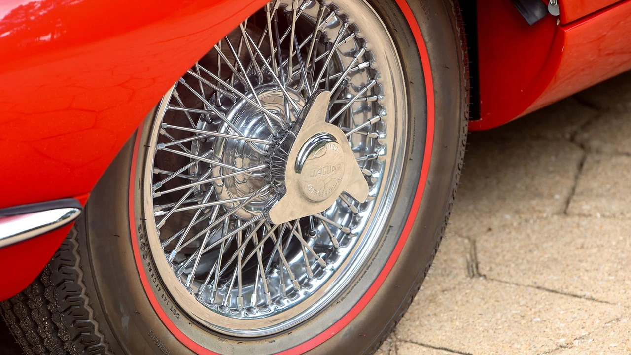 1963 Jaguar E-Type Series 1 - Image 25 of 31