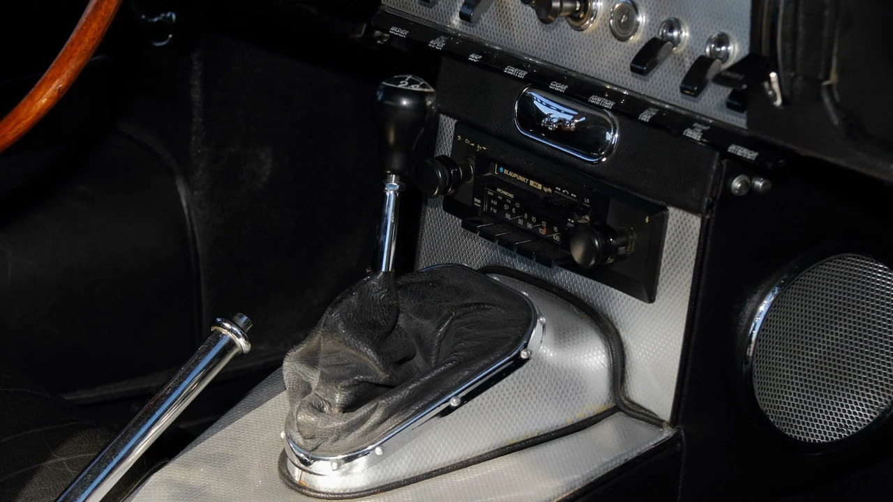 1963 Jaguar E-Type Series 1 - Image 18 of 21