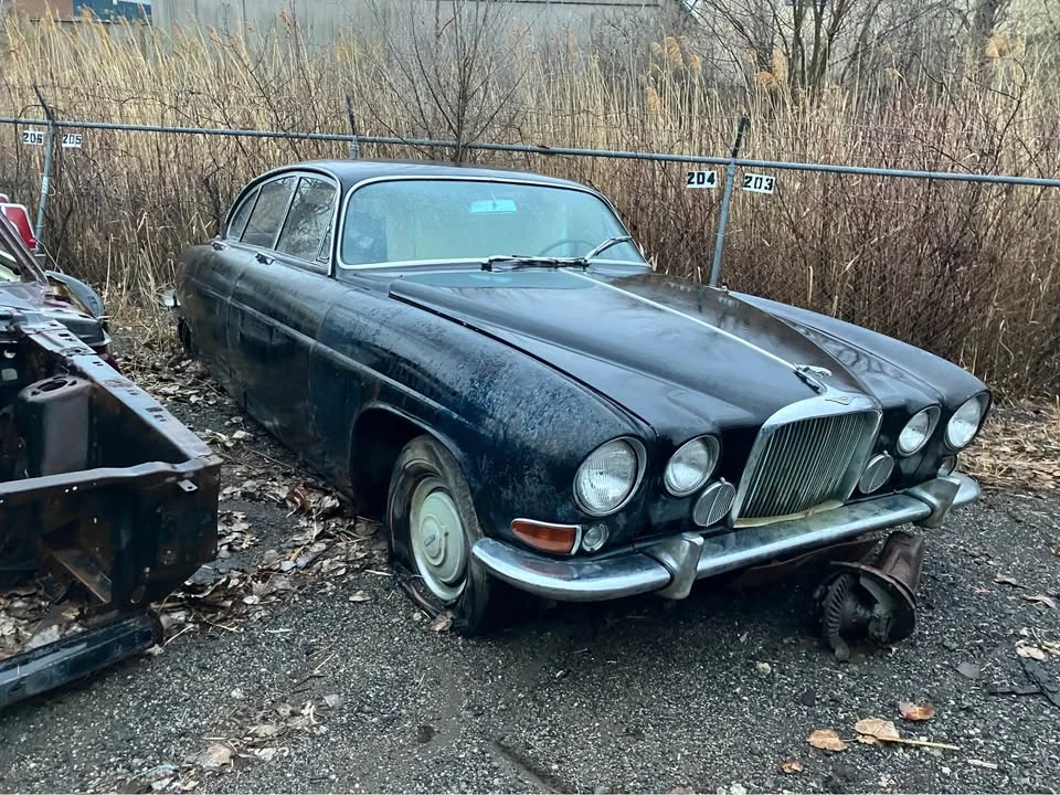 1963 Jaguar Mark X - Image 2 of 3