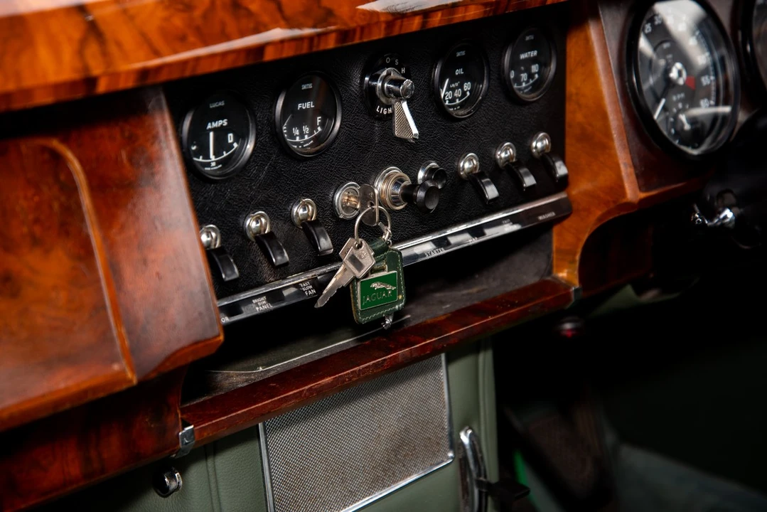 1963 Jaguar Mark II - Image 28 of 30