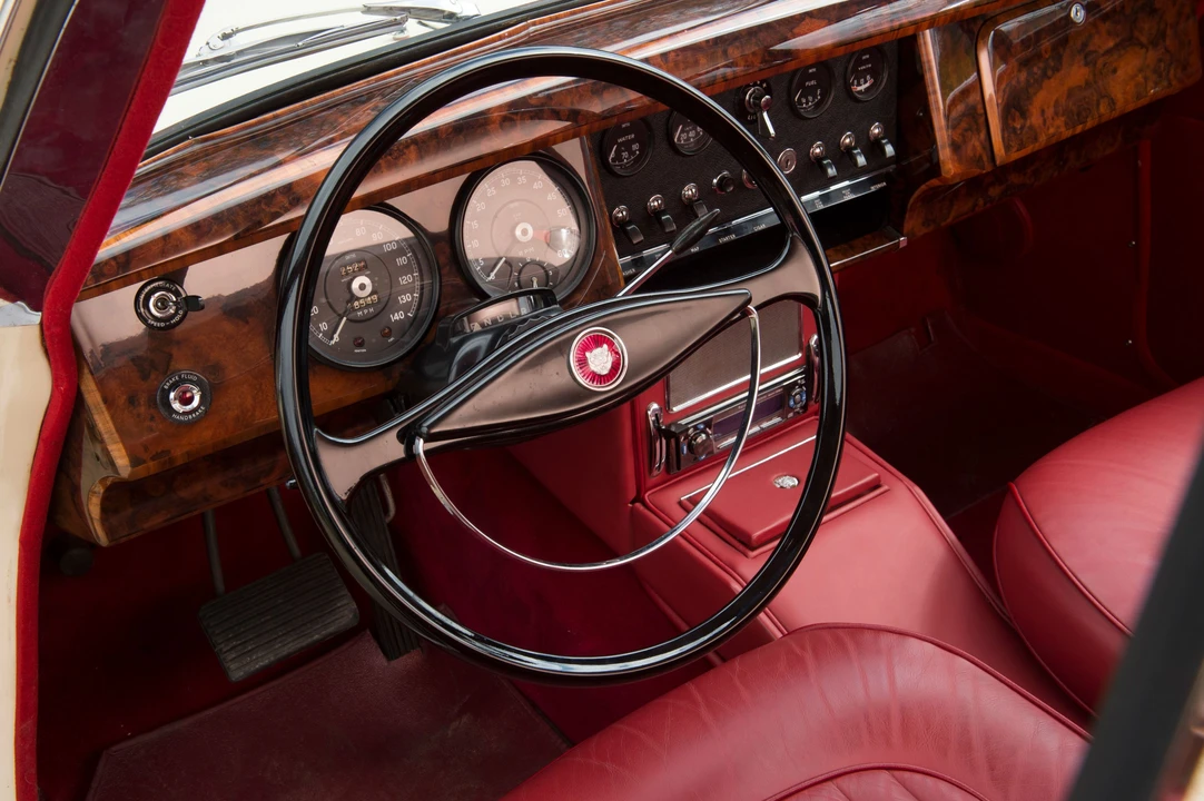 1963 Jaguar Mark II - Image 11 of 16