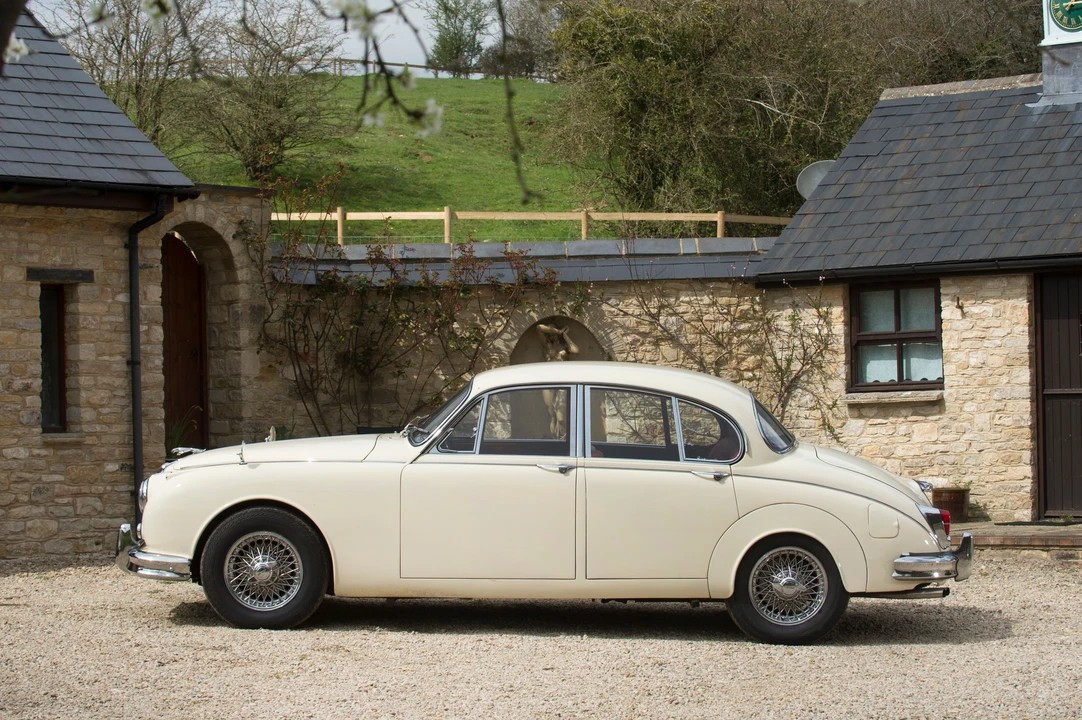1963 Jaguar Mark II - Image 8 of 16