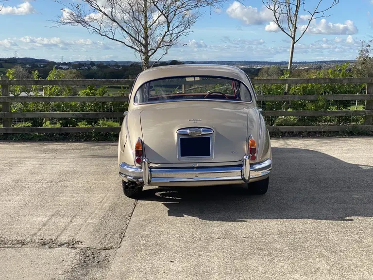 1963 Jaguar Mark II - Image 10 of 31