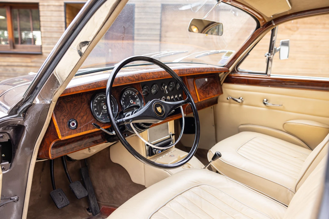 1963 Jaguar Mark II - Image 17 of 31