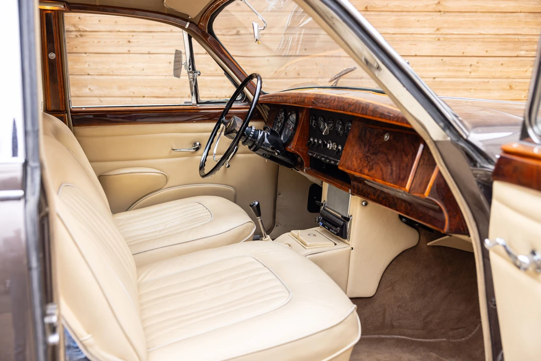 1963 Jaguar Mark II - Image 9 of 31
