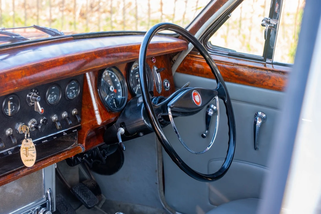 1963 Jaguar Mark II - Image 22 of 30