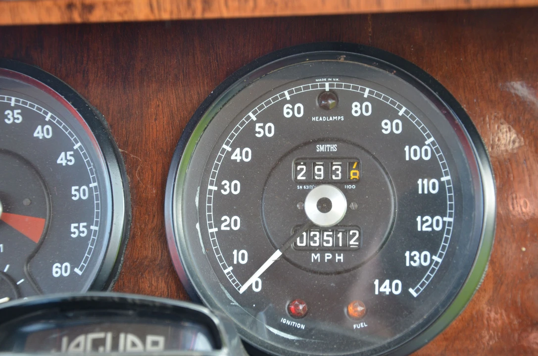 1963 Jaguar Mark II - Image 5 of 14