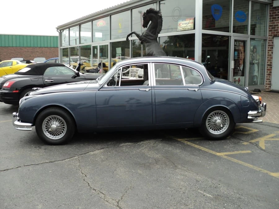 1963 Jaguar Mark X - Image 2 of 10