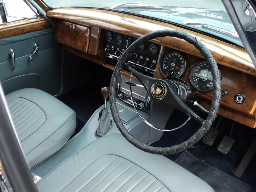1963 Jaguar Mark X - Image 5 of 10