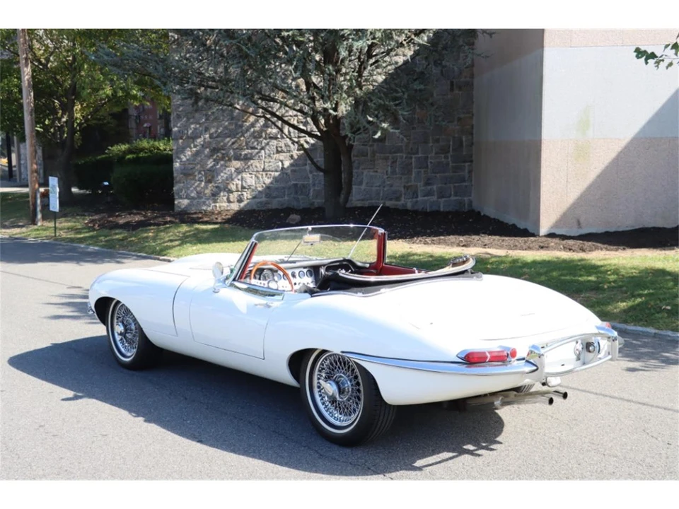 1963 Jaguar E-Type Series 1 - Image 6 of 8