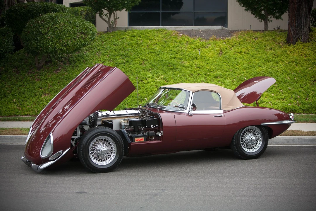 1963 Jaguar E-Type Series 1 - Image 7 of 8