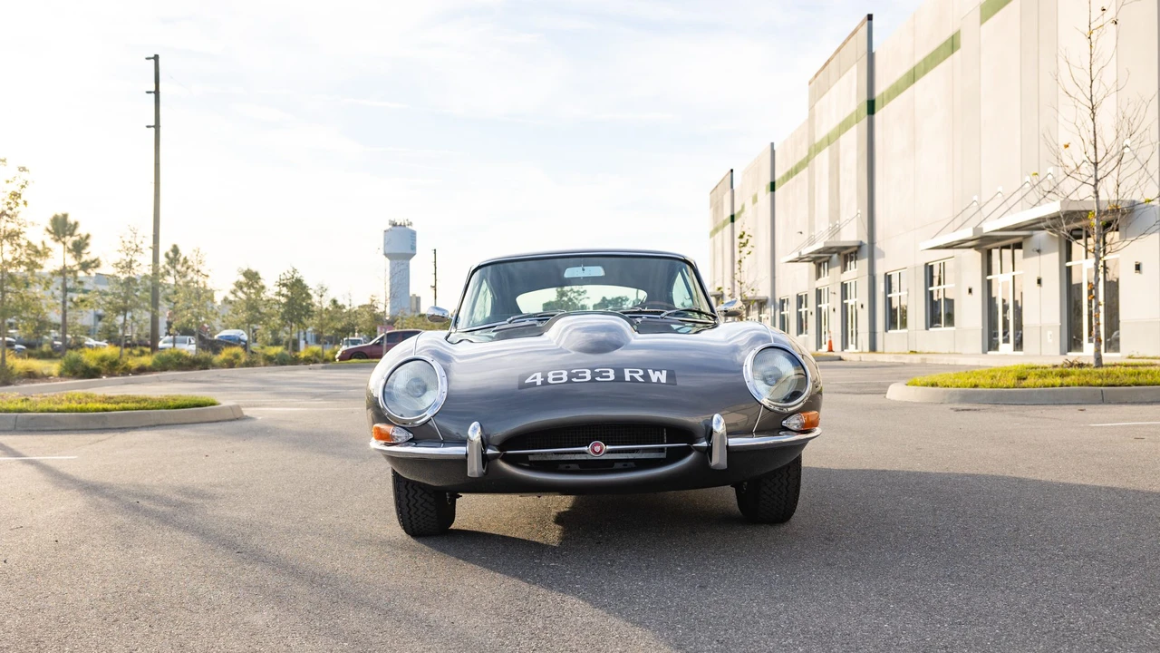 1963 Jaguar E-Type Series 1 - Image 9 of 31