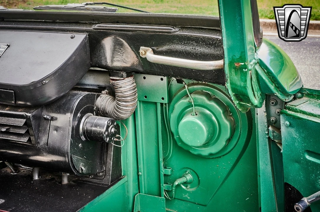 1963 Jeep Forward Control - Image 19 of 21