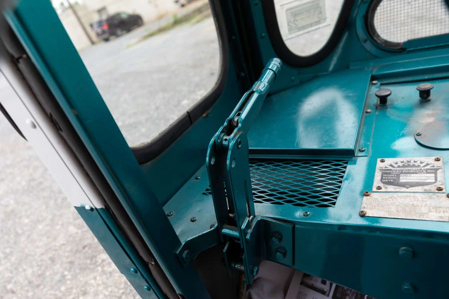1963 Jeep Forward Control - Image 24 of 31