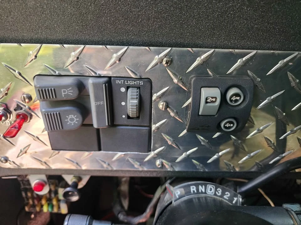 1963 Jeep Willys Pickup - Image 10 of 13
