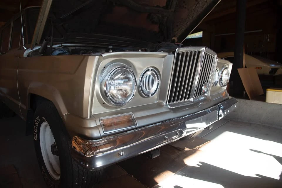 1963 Jeep SJ Wagoneer - Image 8 of 10
