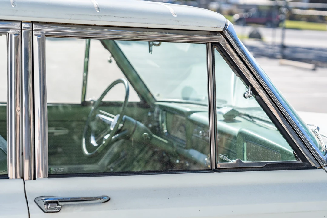 1963 Jeep SJ Wagoneer - Image 23 of 31