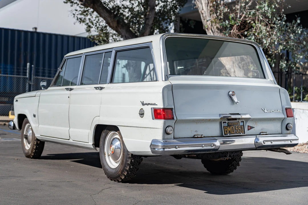 1963 Jeep SJ Wagoneer - Image 7 of 31