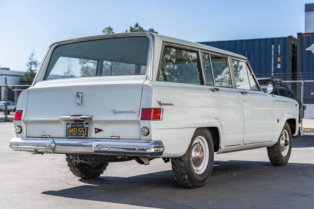 1963 Jeep SJ Wagoneer - Image 5 of 31