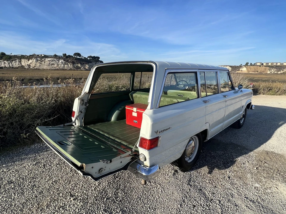1963 Jeep SJ Wagoneer - Image 19 of 31