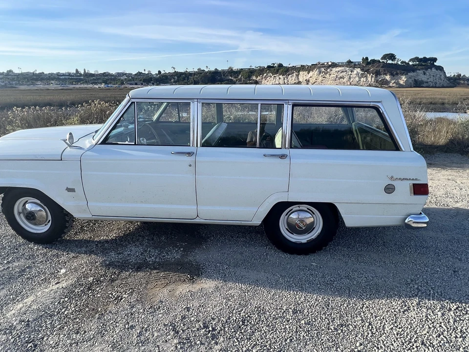 1963 Jeep SJ Wagoneer - Image 10 of 31