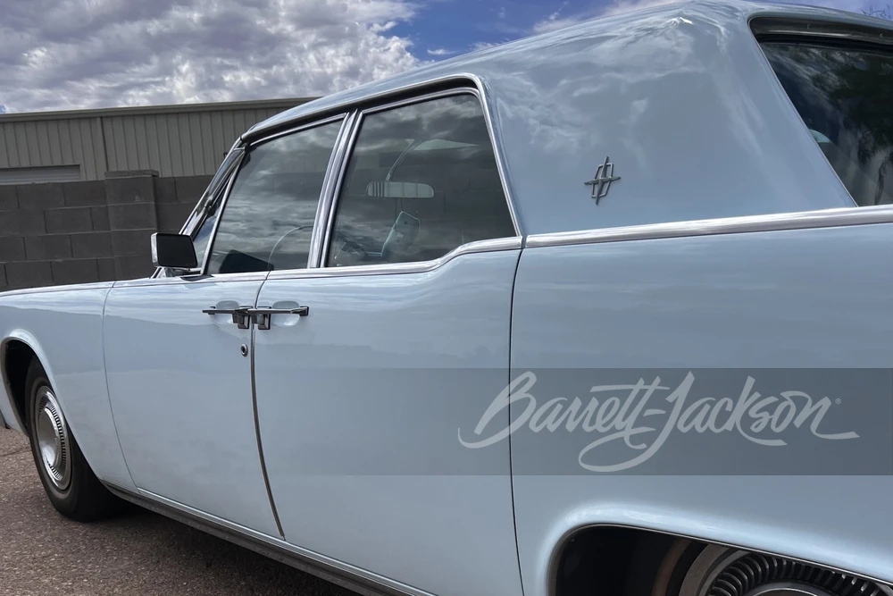 1963 Lincoln Continental 4th Gen - Image 10 of 19
