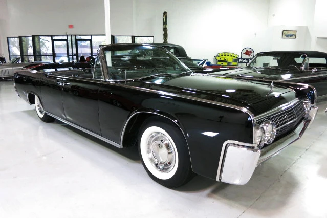 1963 Lincoln Continental 4th Gen - Image 2 of 5