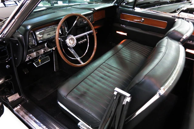 1963 Lincoln Continental 4th Gen - Image 4 of 5