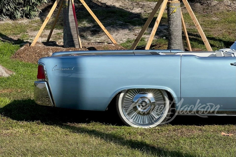 1963 Lincoln Continental 4th Gen - Image 7 of 15