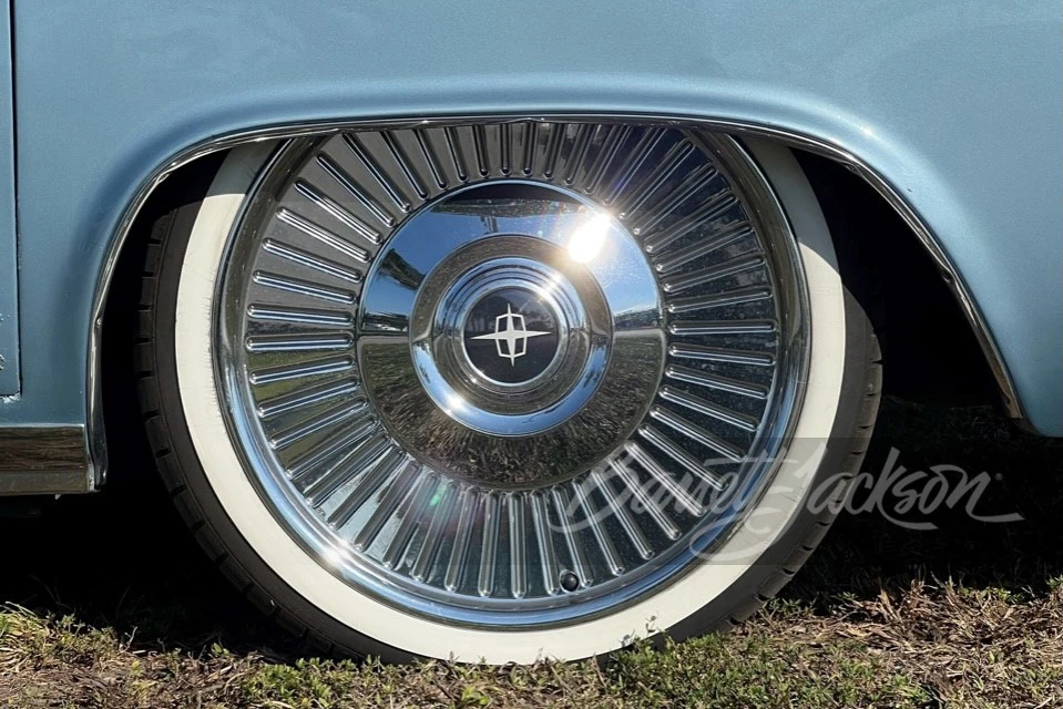 1963 Lincoln Continental 4th Gen - Image 8 of 15