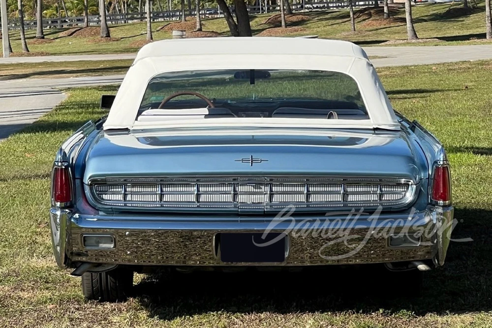 1963 Lincoln Continental 4th Gen - Image 14 of 15