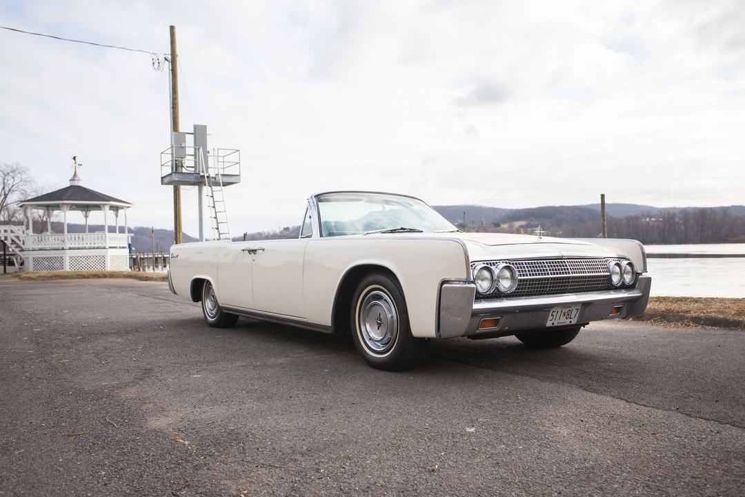 1963 Lincoln Continental 4th Gen - Image 6 of 14