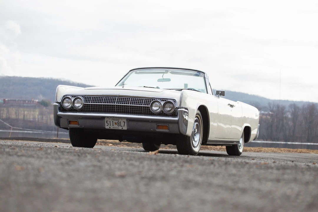 1963 Lincoln Continental 4th Gen - Image 9 of 14