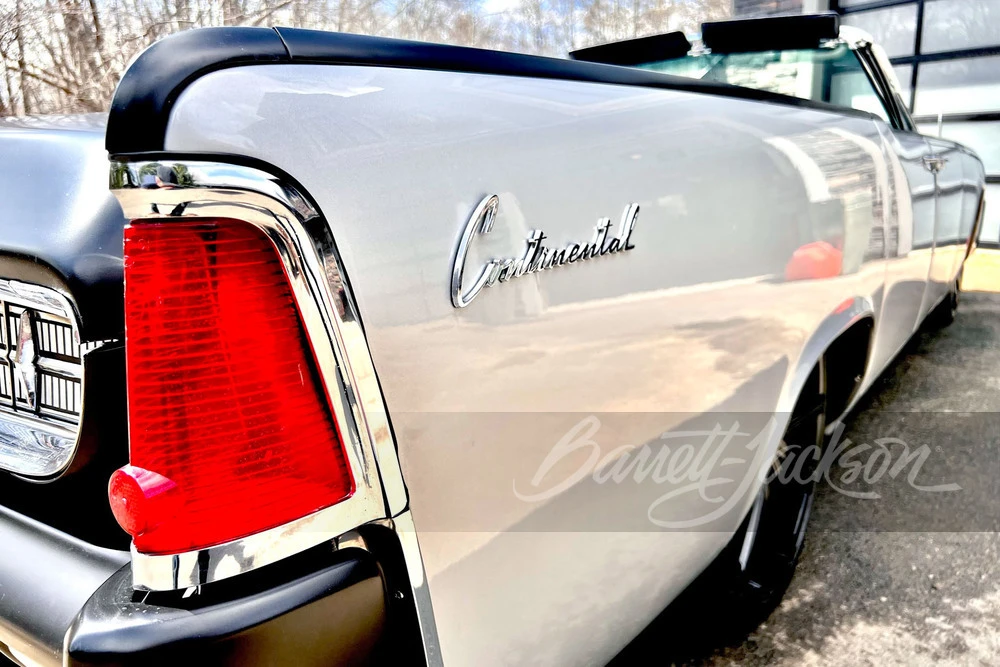 1963 Lincoln Continental 4th Gen - Image 9 of 11