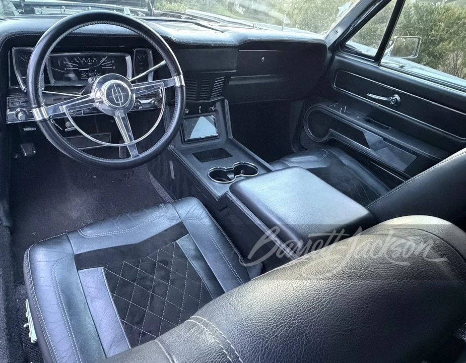 1963 Lincoln Continental 4th Gen - Image 17 of 18