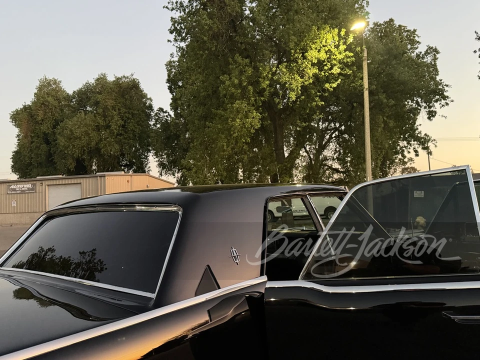 1963 Lincoln Continental 4th Gen - Image 6 of 18