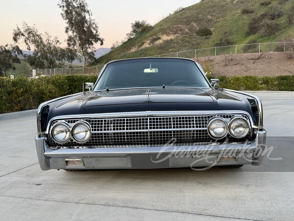 1963 Lincoln Continental 4th Gen - Image 7 of 18