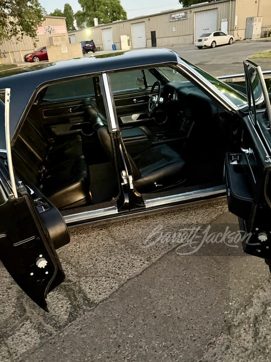 1963 Lincoln Continental 4th Gen - Image 9 of 18